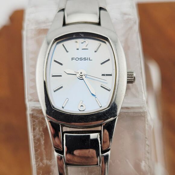 Fossil Women's Silver Tone Minimalist Watch Bracelet Link Band Simple ES-9596 - Picture 2 of 7